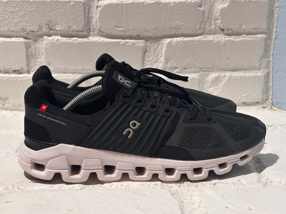 On Running Cloudswift Mens Size 12 Black Running Shoes